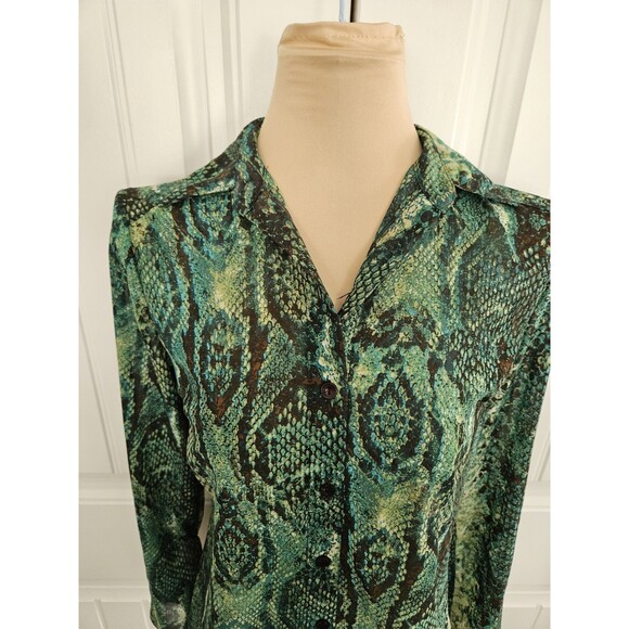 New Directions Green Snake Print Blouse With Roll Tab Sleeves Sheer Size PM - Picture 5 of 9